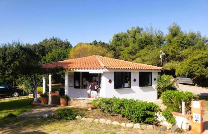 Happy Camp Mobile Homes In Camping Village Baia Paradiso Badesi Exterior foto