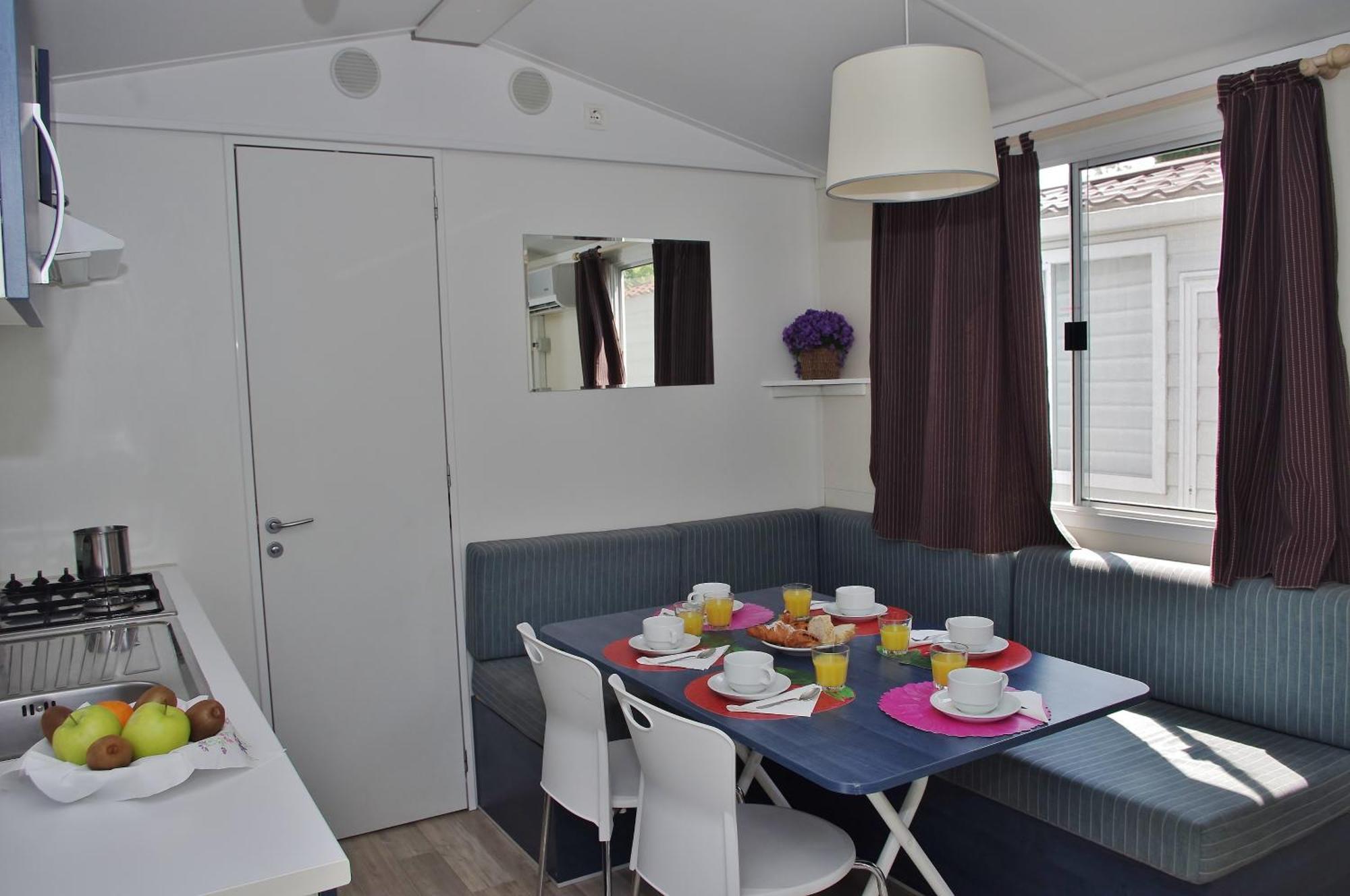 Happy Camp Mobile Homes In Camping Village Baia Paradiso Badesi Exterior foto