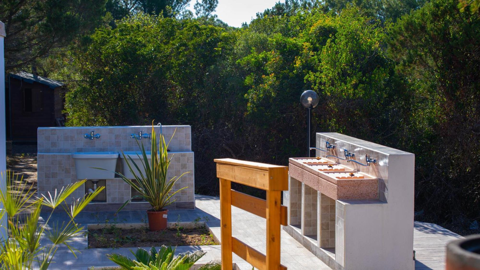 Happy Camp Mobile Homes In Camping Village Baia Paradiso Badesi Exterior foto